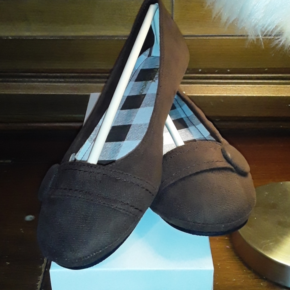 Womens new flats